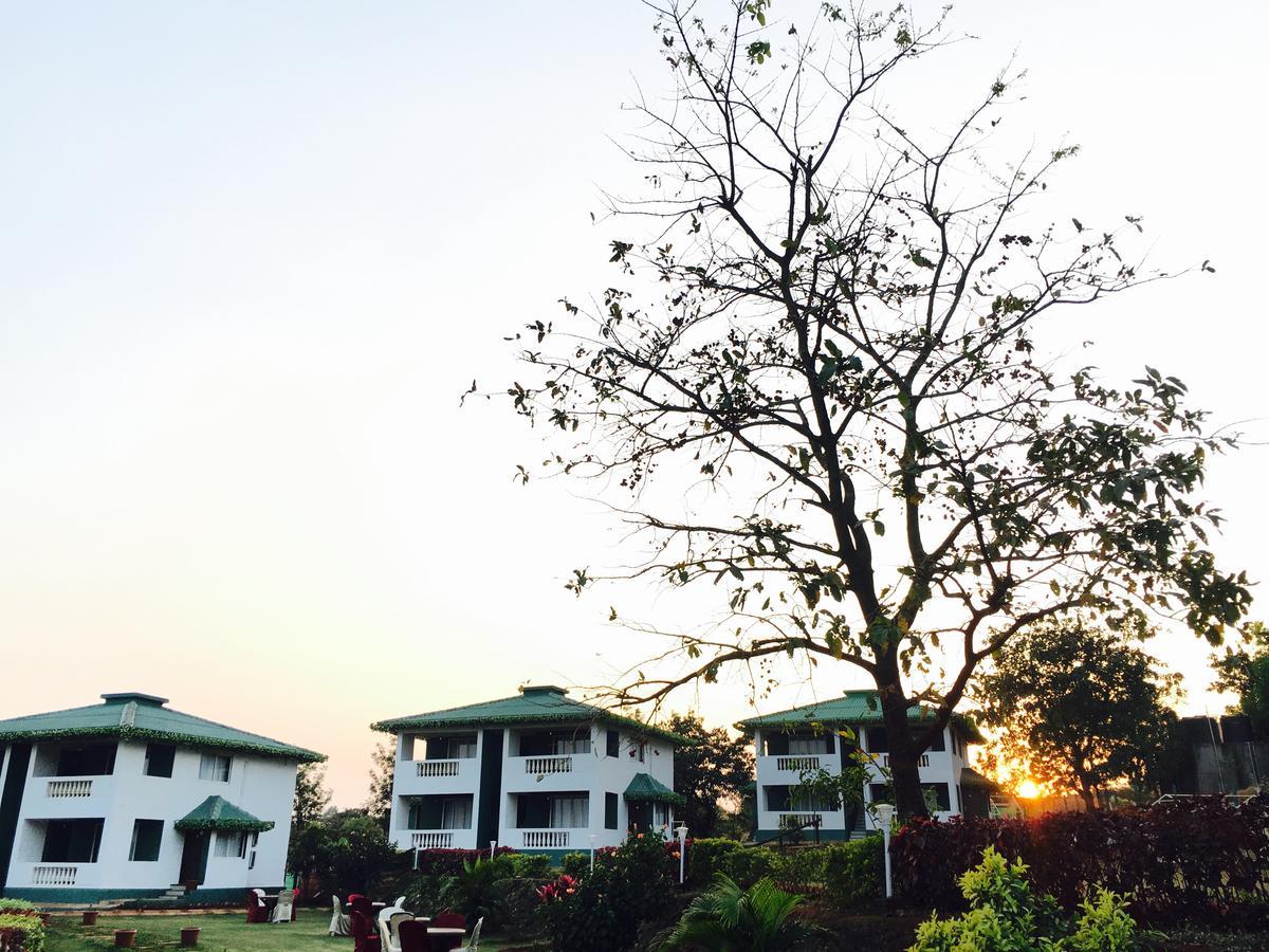Presidency Highland Resort Koynanagar Exterior foto